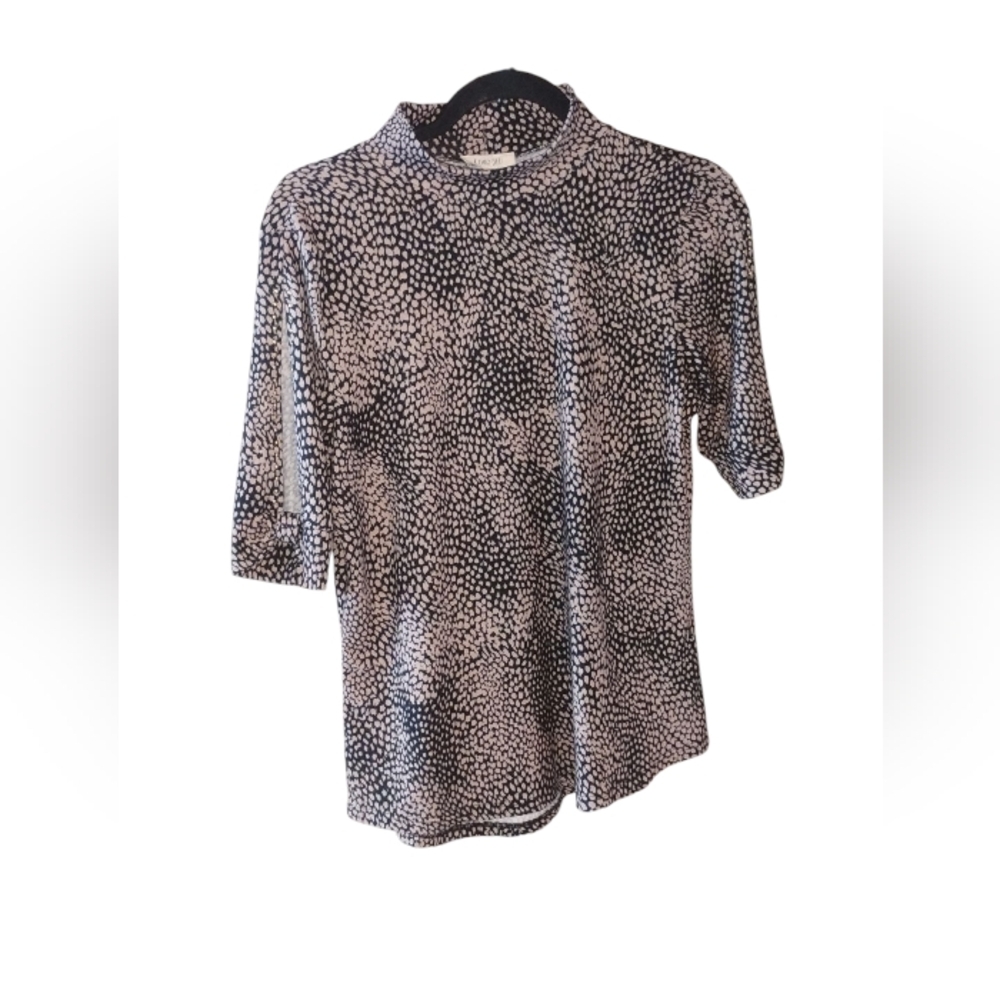 Como Blu Women's Printed Split Sleeve Studded Holiday Blouse SZ M NWT